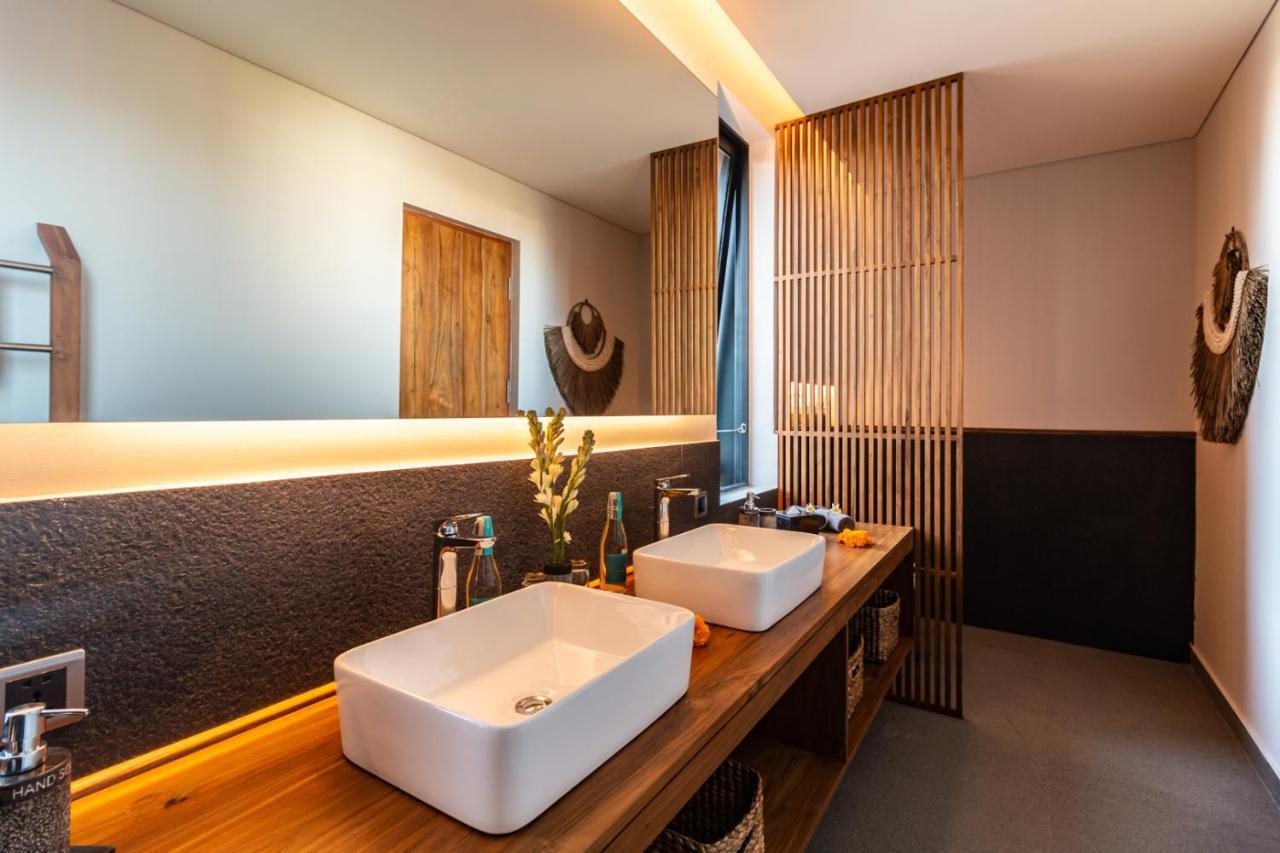 Promo Luxury 4bd In Hotspot With Huge Private Pool Villa *